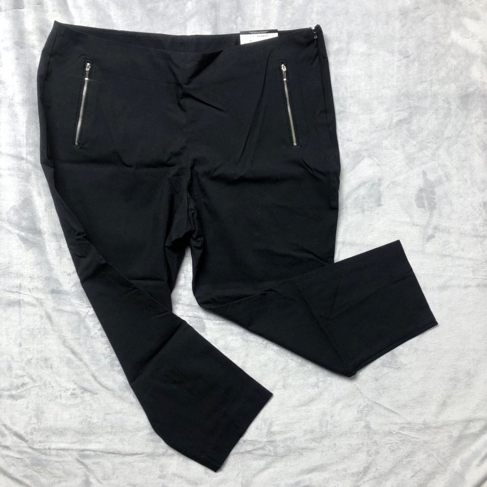 Worthington Black Ankle Pants
